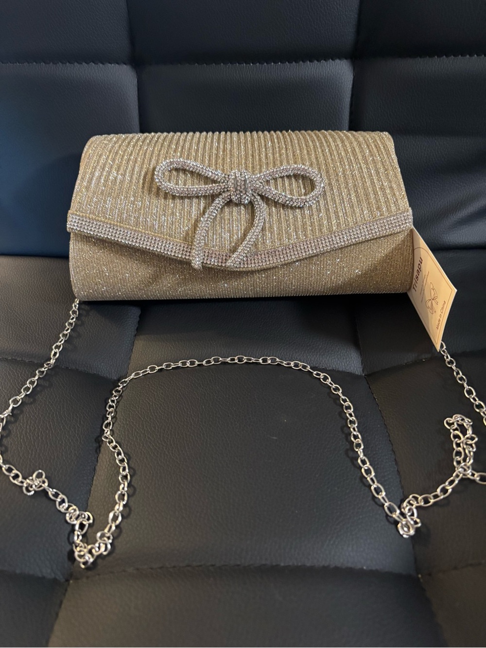 Elegant Glitter Bow Clutch Bag in Champagne